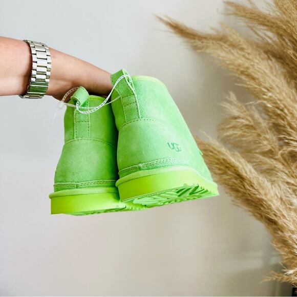 NEW UGG Suede Fur Neumal Boot Lace Up Chukka Ankle Booties Parakeet Green 13 - Picture 15 of 16